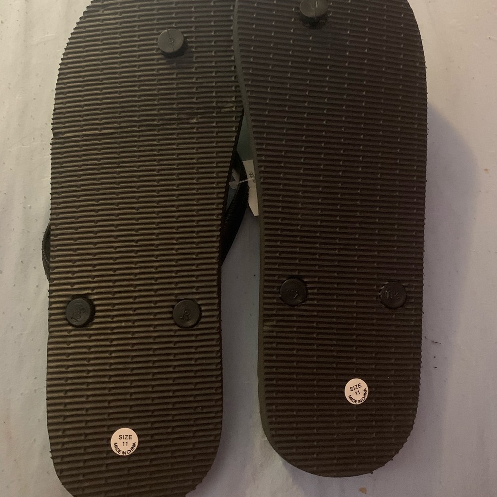 Flip flops - Picture 2 of 2